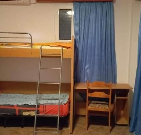 Melana Apartment Tirós Buitenkant foto