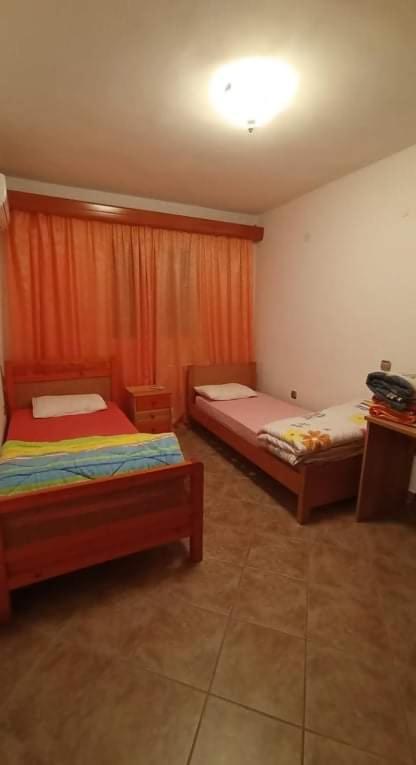 Melana Apartment Tirós Buitenkant foto